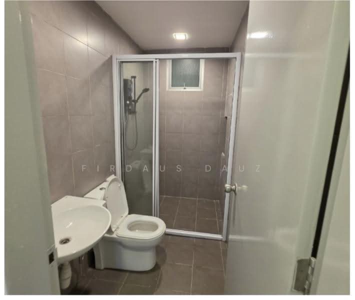 Service Residence for Sale at Savanna Executive Suite @ Southville City - Firdaus Dauz - Bathroom - PropertyGuru.com.my