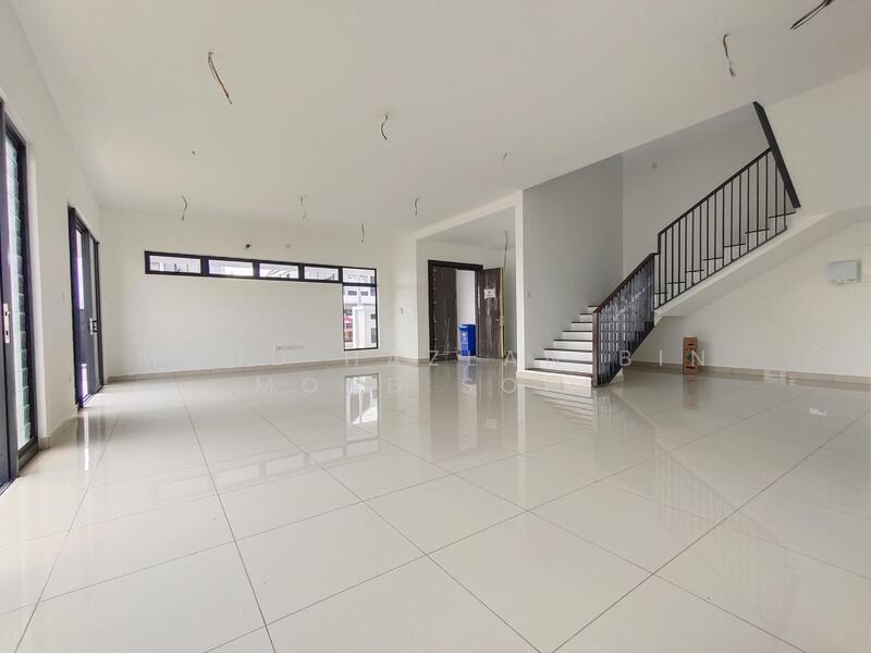 Semi-Detached House for Sale in Elmina (Shah Alam) - Mohd Hazlan bin Mohd Sopi - Living Room - PropertyGuru.com.my