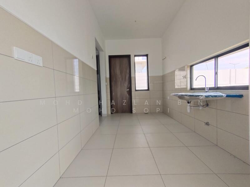 Semi-Detached House for Sale in Elmina (Shah Alam) - Mohd Hazlan bin Mohd Sopi - Kitchen - PropertyGuru.com.my