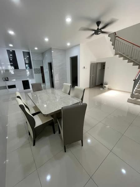 Rumah Teres 3 Tingkat untuk Dijual di Taman Nusa Sentral (Iskandar Puteri (Nusajaya)) - Endy Law Law - Dining Room - PropertyGuru.com.my