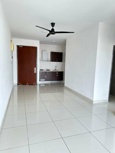 Untuk Disewa - Koi Suites