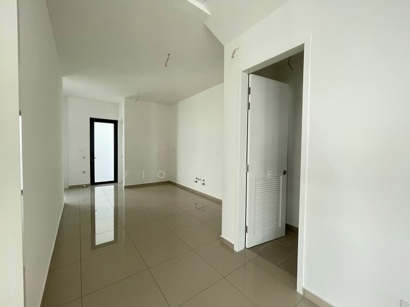 Rumah Berkembar untuk Dijual di Telok Panglima Garang (Selangor) - Fiona Lee - Living Room - PropertyGuru.com.my