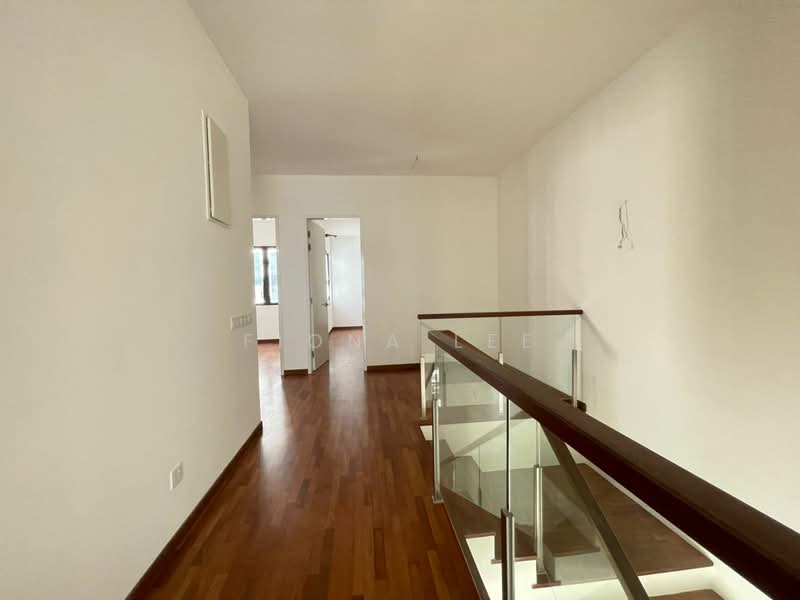 Rumah Berkembar untuk Dijual di Telok Panglima Garang (Selangor) - Fiona Lee - Corridor - PropertyGuru.com.my