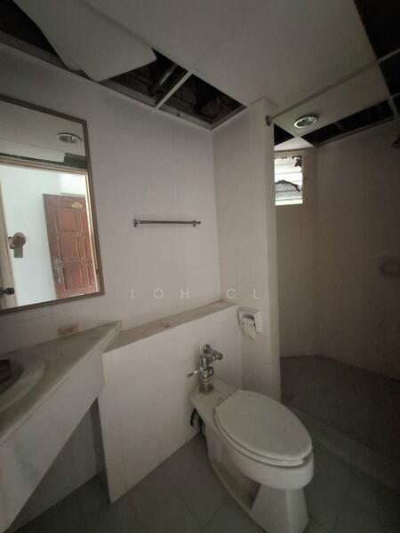 Desa Mar Vista untuk Untuk Dijual - RM 250,000, Mac 2026 - Bathroom - PropertyGuru.com.my