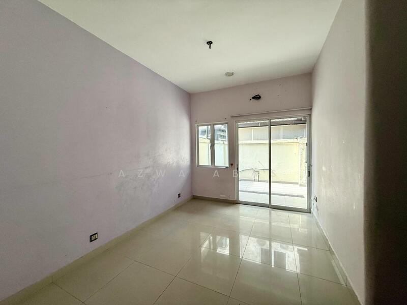 Bunglow villa Kota Kemuning untuk Untuk Dijual - RM 1,500,000, Apr 2026 - Living Room - PropertyGuru.com.my