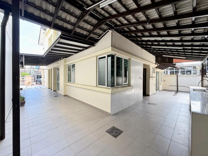 Bunglow villa Kota Kemuning untuk Untuk Dijual - RM 1,500,000, Apr 2026 - Exterior - PropertyGuru.com.my