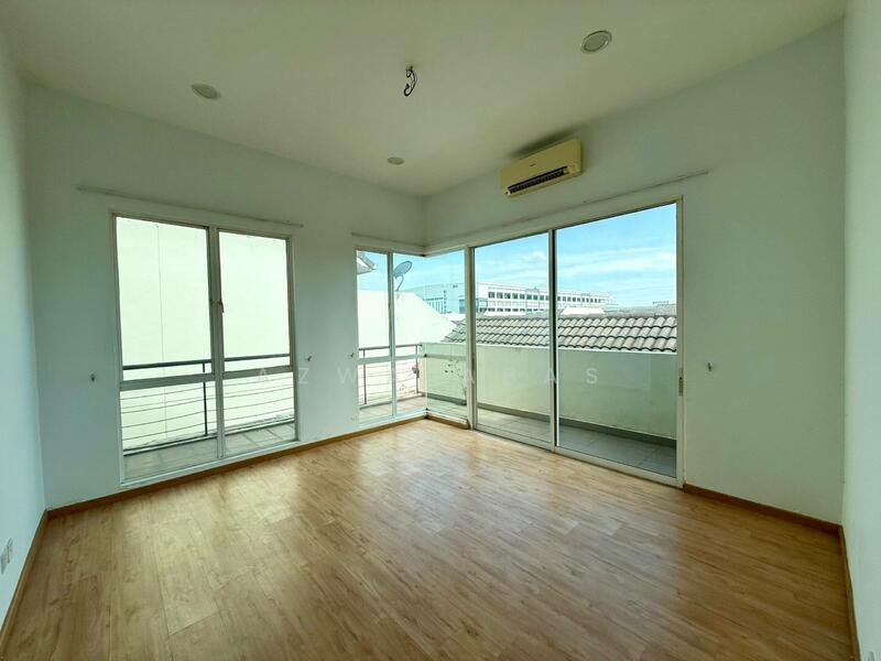 Bunglow villa Kota Kemuning untuk Untuk Dijual - RM 1,500,000, Apr 2026 - Bedroom - PropertyGuru.com.my