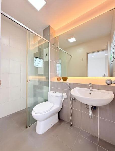 2-storey Terraced House for Sale in Seksyen U13 (Setia Alam) - Elwin Chok - Bathroom - PropertyGuru.com.my