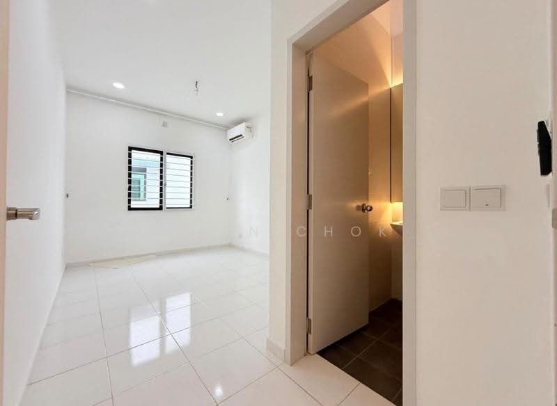 2-storey Terraced House for Sale in Seksyen U13 (Setia Alam) - Elwin Chok - Bathroom - PropertyGuru.com.my