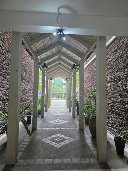 Kondominium untuk Disewa di Cinta - Jim Ho Cho - Corridor - PropertyGuru.com.my