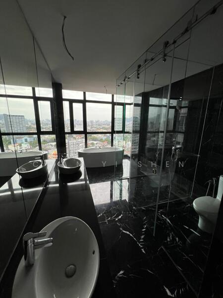 Condominium for Sale at Setia V Residences - Chan Yi Shen - Bathroom - PropertyGuru.com.my