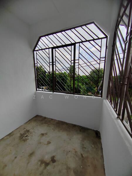 Rumah Teres 2 Tingkat untuk Dijual di Taman Klang Utama (Kapar) - Zac Wong - Balcony - PropertyGuru.com.my