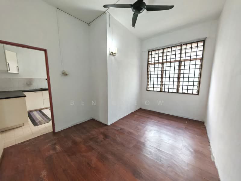 Rumah Teres 2 Tingkat untuk Dijual di Taman Puteri Wangsa (Ulu Tiram) - Ben Nyeow - Kitchen - PropertyGuru.com.my