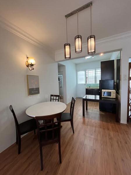 Kondominium untuk Disewa di Gurney Park Condominium - Carine Lee - Dining Room - PropertyGuru.com.my