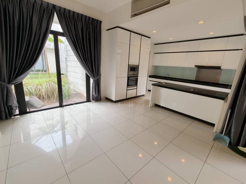 Terraced House for Sale in Medini (Iskandar Puteri (Nusajaya)) - Kenneth Tan - Kitchen - PropertyGuru.com.my