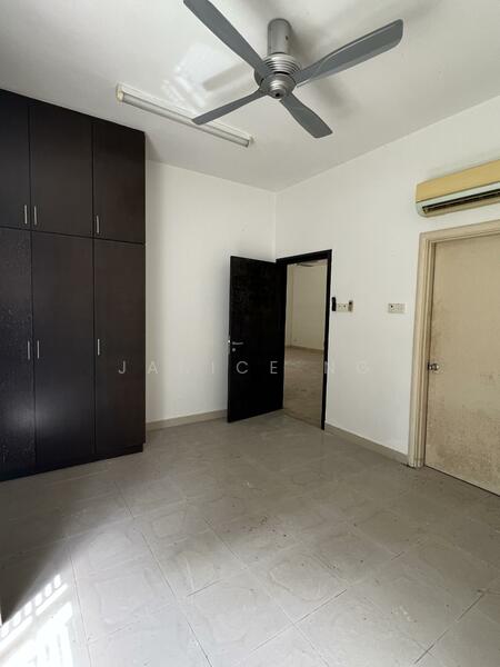 Lower ground level Bedroom