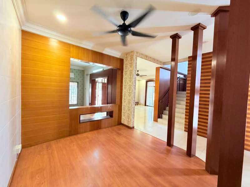 Rumah Berkembar untuk Dijual di Taman Impian Emas (Skudai) - Yik Tat - Living Room - PropertyGuru.com.my