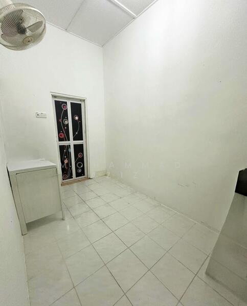 Untuk Dijual - Indera Mahkota 2