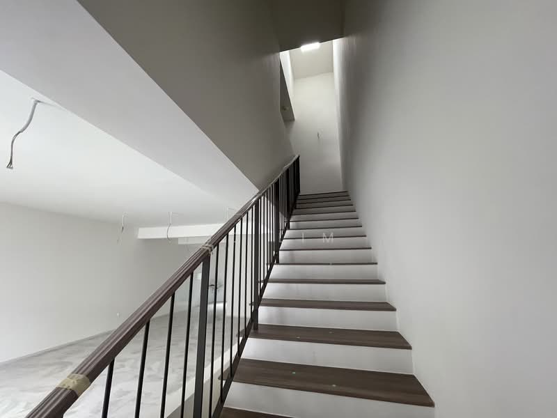 2.5-storey Terraced House for Sale in Taman Bukit Serdang (Seri Kembangan) - JC Lim - Interior - PropertyGuru.com.my