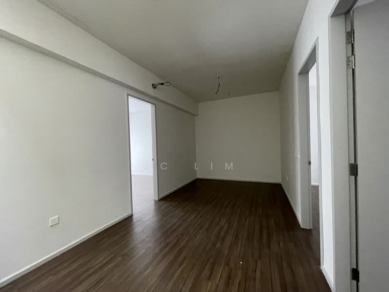 2.5-storey Terraced House for Sale in Taman Bukit Serdang (Seri Kembangan) - JC Lim - Corridor - PropertyGuru.com.my