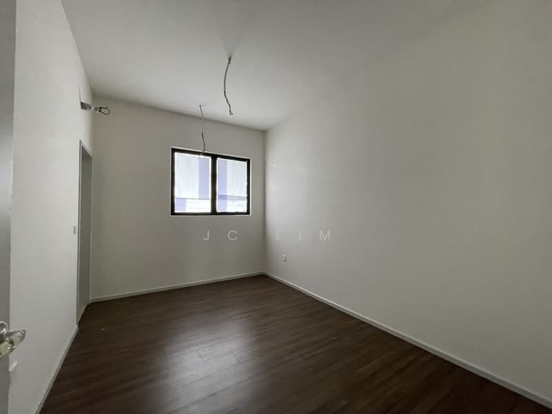 2.5-storey Terraced House for Sale in Taman Bukit Serdang (Seri Kembangan) - JC Lim - Bedroom - PropertyGuru.com.my