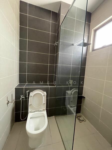 Rumah Teres 2 Tingkat untuk Dijual di Setia Alam (Selangor) - James Kok - Bathroom - PropertyGuru.com.my