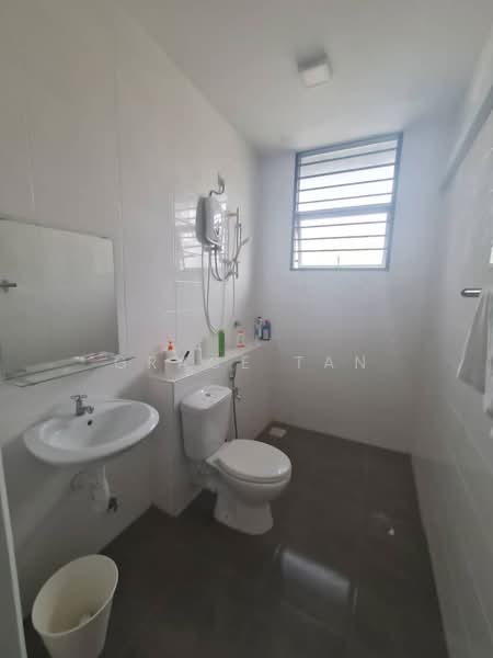 Bangi Avenue @ Taman Bangi Avenue untuk Untuk Disewa - RM 2,600 /bulan, Mac 2026 - Bathroom - PropertyGuru.com.my