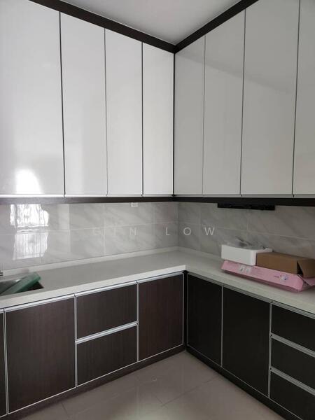 Untuk Disewa - The Hipster