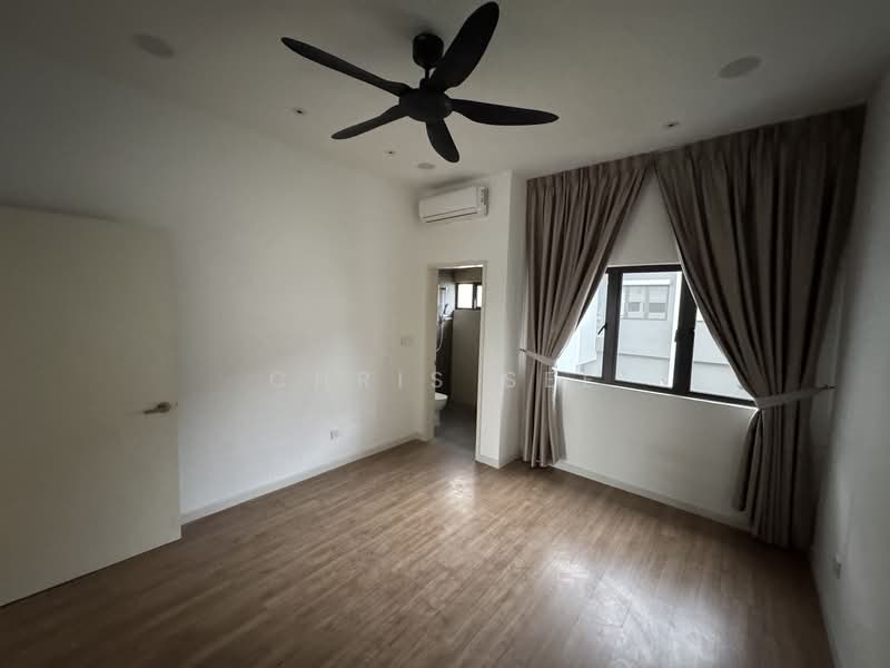 2-storey Terraced House for Rent in Bandar Gamuda Gardens (Rawang) - Chris See - Bedroom - PropertyGuru.com.my