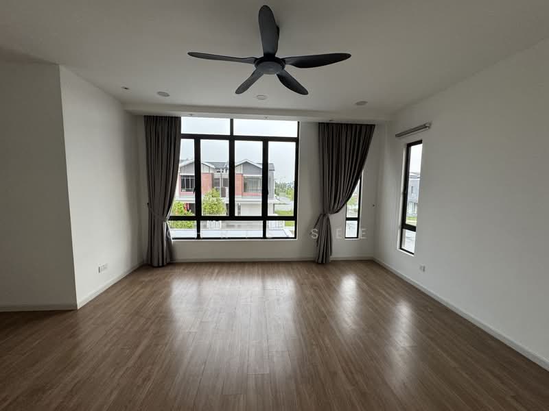 2-storey Terraced House for Rent in Bandar Gamuda Gardens (Rawang) - Chris See - Living Room - PropertyGuru.com.my