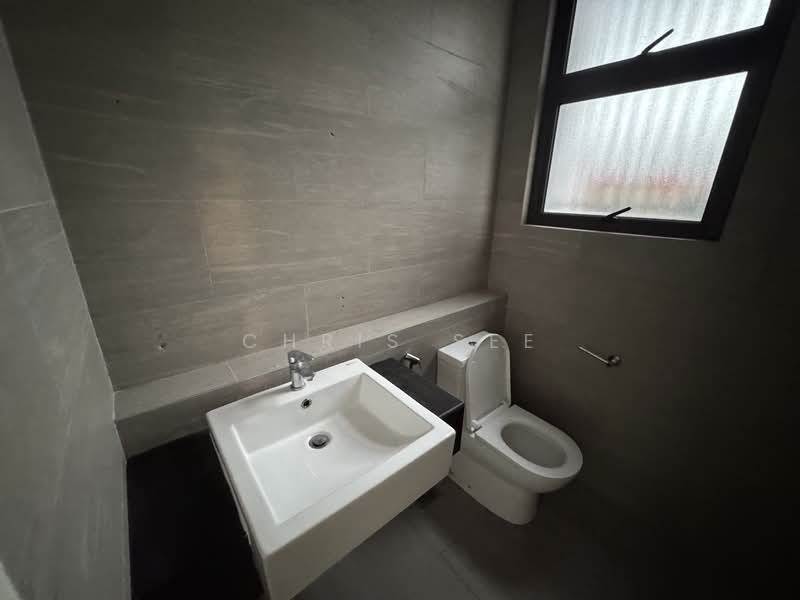 2-storey Terraced House for Rent in Bandar Gamuda Gardens (Rawang) - Chris See - Bathroom - PropertyGuru.com.my