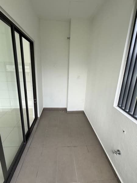 Rumah Teres 2 Tingkat untuk Disewa di Bandar Gamuda Gardens (Rawang) - Chris See - Corridor - PropertyGuru.com.my