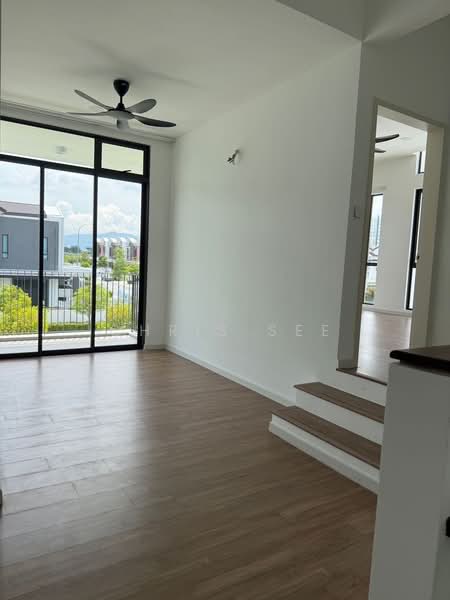 Rumah Teres 2 Tingkat untuk Disewa di Bandar Gamuda Gardens (Rawang) - Chris See - Living Room - PropertyGuru.com.my