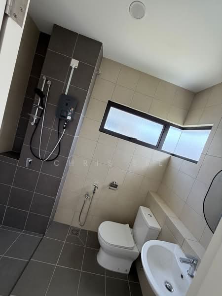 Rumah Teres 2 Tingkat untuk Disewa di Bandar Gamuda Gardens (Rawang) - Chris See - Bathroom - PropertyGuru.com.my