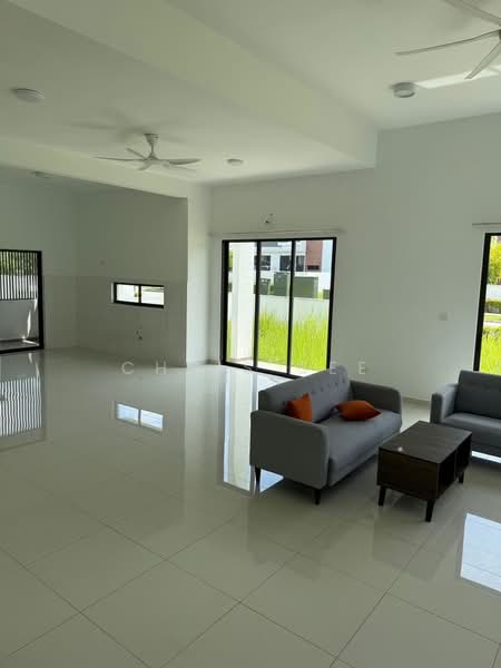 Rumah Teres 2 Tingkat untuk Disewa di Bandar Gamuda Gardens (Rawang) - Chris See - Living Room - PropertyGuru.com.my