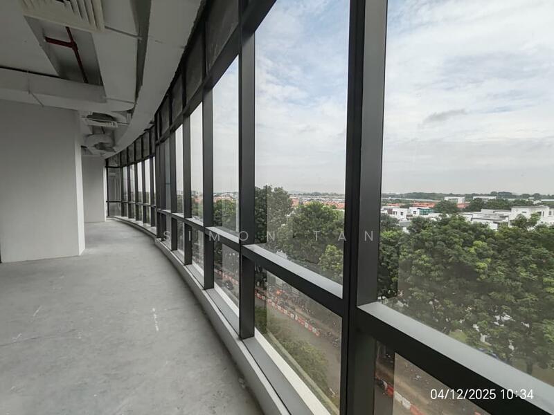 Kedai / Pejabat untuk Disewa di Seksyen U1 (Glenmarie) - Simon Tan - Corridor - PropertyGuru.com.my