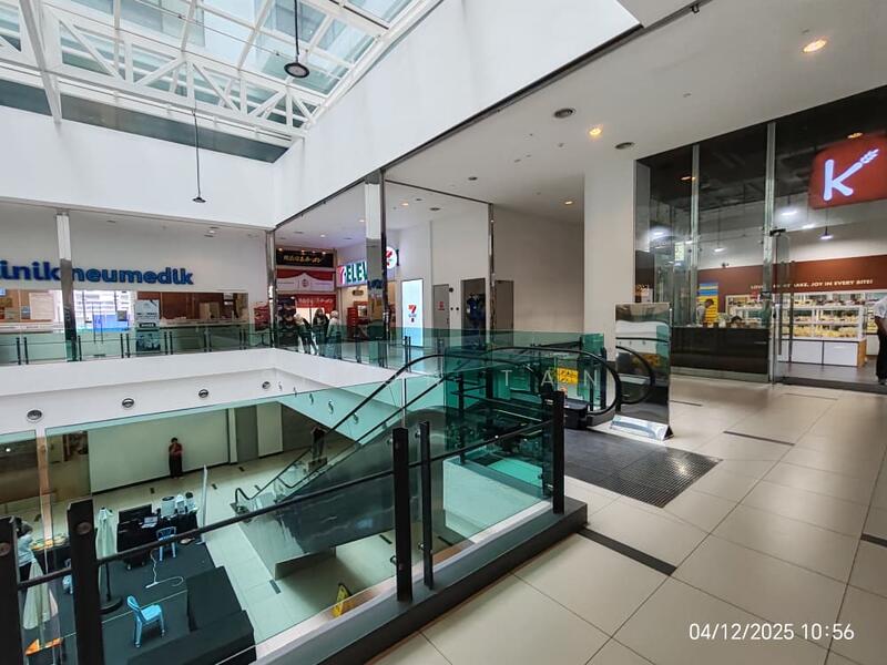 Kedai / Pejabat untuk Disewa di Seksyen U1 (Glenmarie) - Simon Tan - Lobby - PropertyGuru.com.my