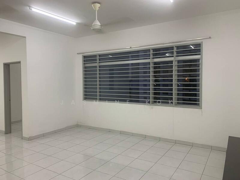 Apartment for Rent at Pangsapuri Setia Impian @ Kajang - Jasmine Kok - Living Room - PropertyGuru.com.my