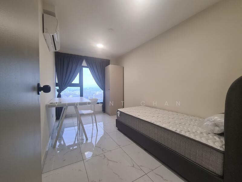 Mid Small Room RM700