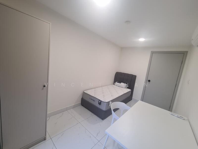 Mid Small Room RM700