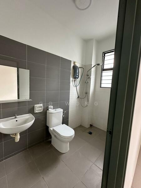 For Rent - Lakeside Residences