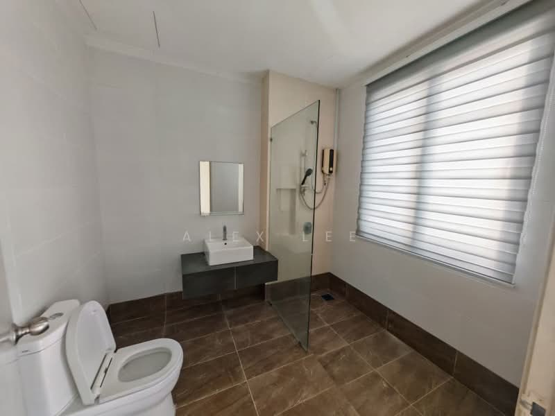 3-storey Terraced House for Rent in Taman Anggun 3 (Rawang) - Alex Lee - Bathroom - PropertyGuru.com.my