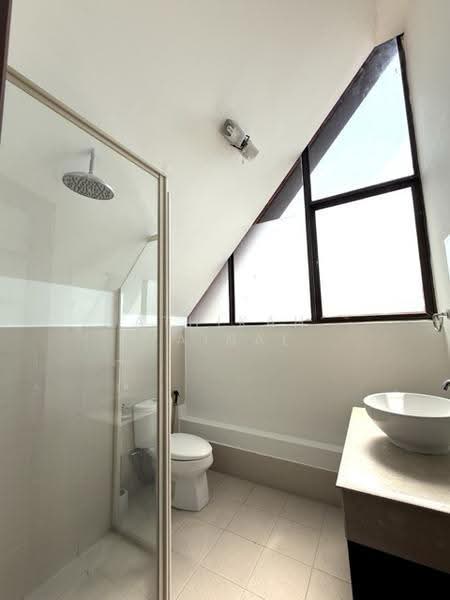 Rumah Berkembar untuk Dijual di Taman Sri Hartamas (Sri Hartamas) - Athikah Zainal - Bathroom - PropertyGuru.com.my