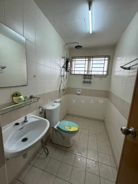 Condominium for Rent at Kinrara Mas - John Khaw - Bathroom - PropertyGuru.com.my