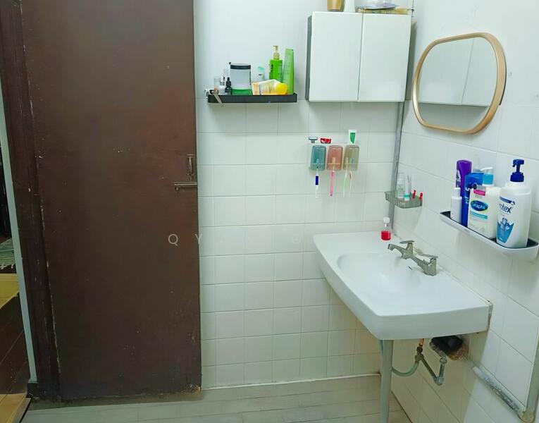 Terraced House for Sale in Gelugor (Penang) - Qyan Goh - Bathroom - PropertyGuru.com.my