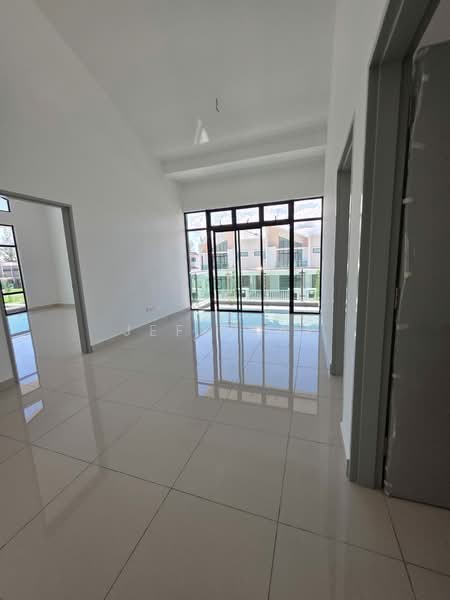 2-storey Terraced House for Sale in Horizon Hills (Iskandar Puteri (Nusajaya)) - Jeff Yap - Living Room - PropertyGuru.com.my