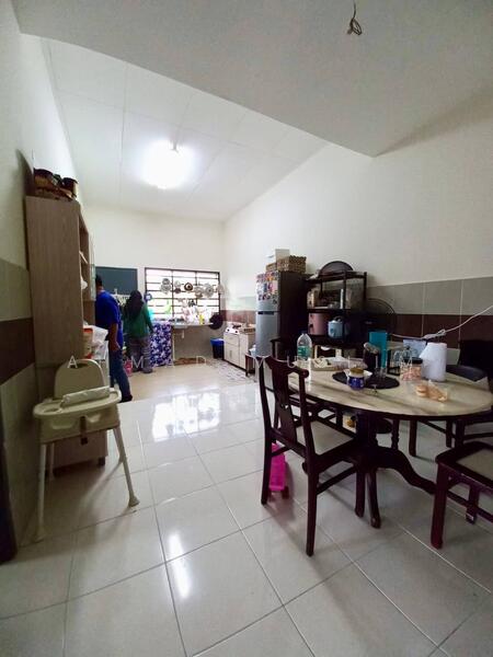 Untuk Dijual - Jalan Tanjung Gelang