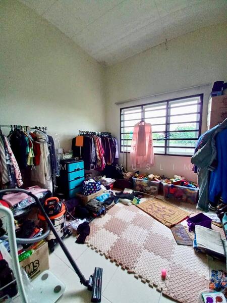 Untuk Dijual - Jalan Tanjung Gelang