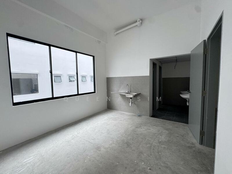 Shop for Rent in Johor Bahru (Johor) - Queena Sim - Bathroom - PropertyGuru.com.my