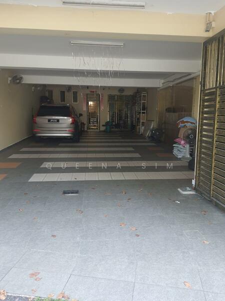 Commercial Semi-D for Rent in Johor Bahru (Johor) - Queena Sim - Car Park - PropertyGuru.com.my